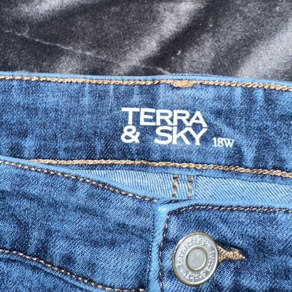 Terra and Sky  Size 18 Women's Straight Leg Jeans - Picture 1 of 6